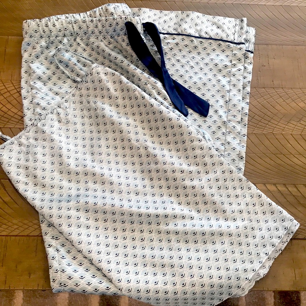 NWOT Victoria’s Secret Pajama Set